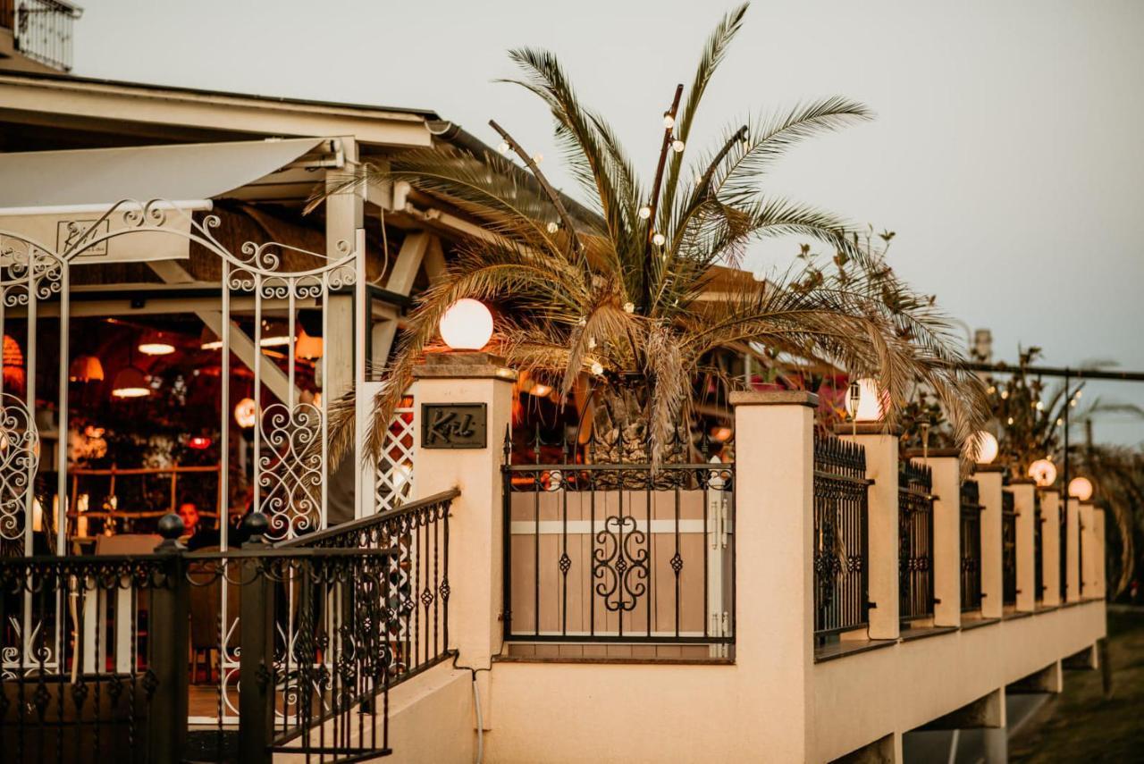 Hotel Coandi Arad Exterior foto