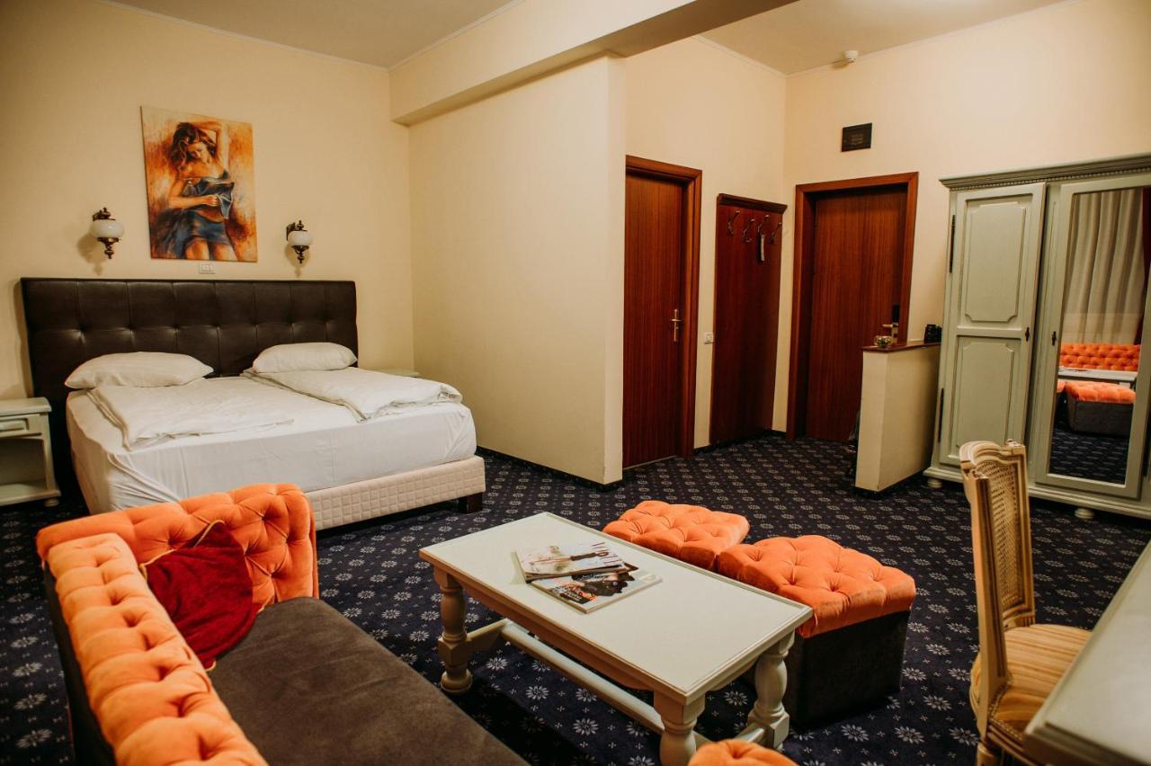 Hotel Coandi Arad Exterior foto
