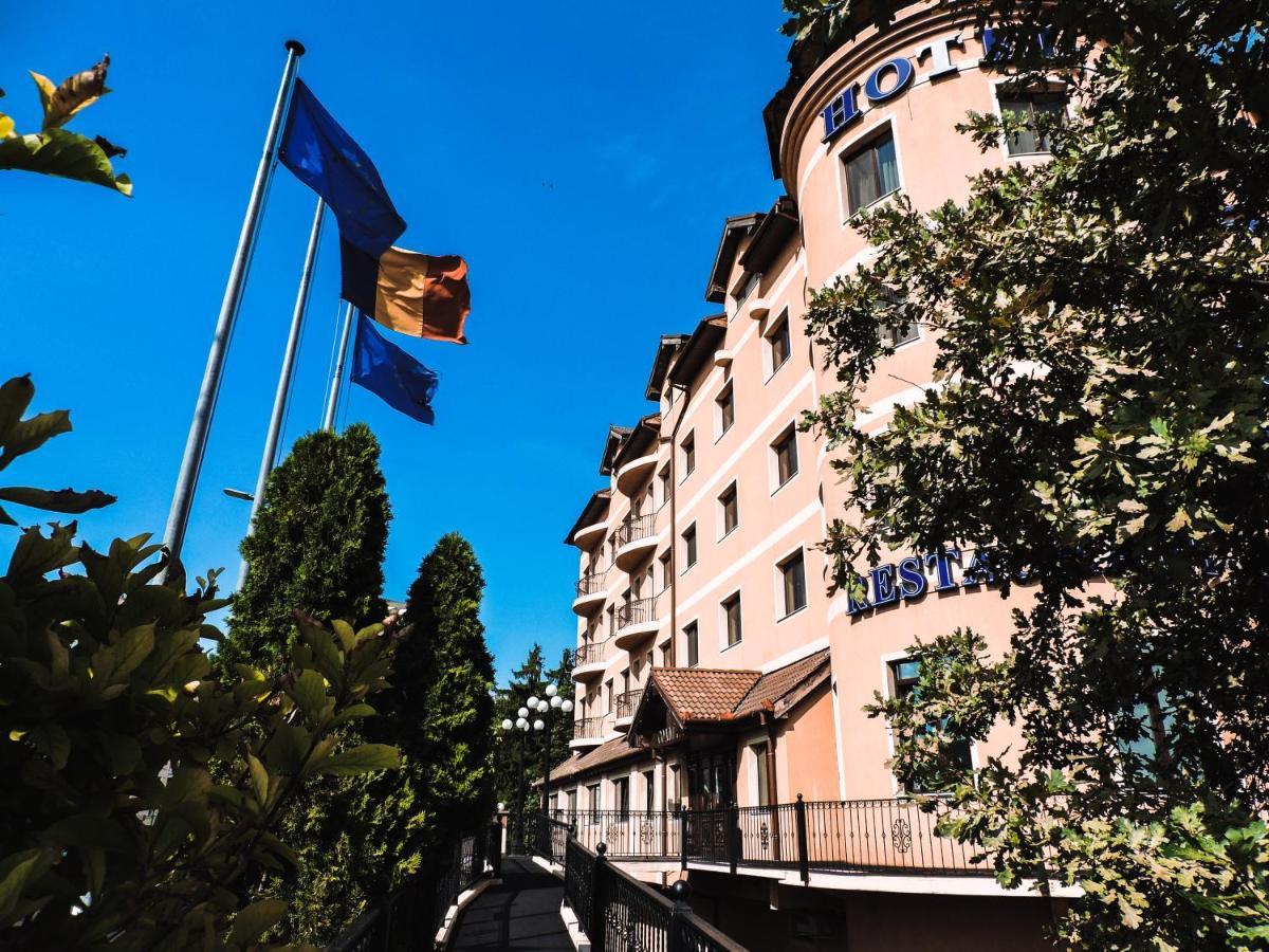 Hotel Coandi Arad Exterior foto