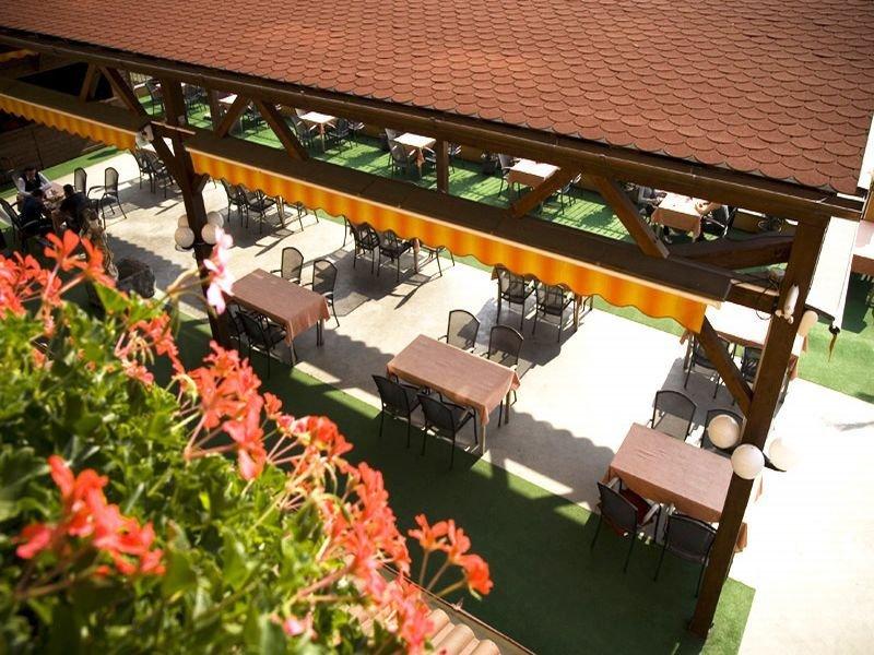 Hotel Coandi Arad Exterior foto